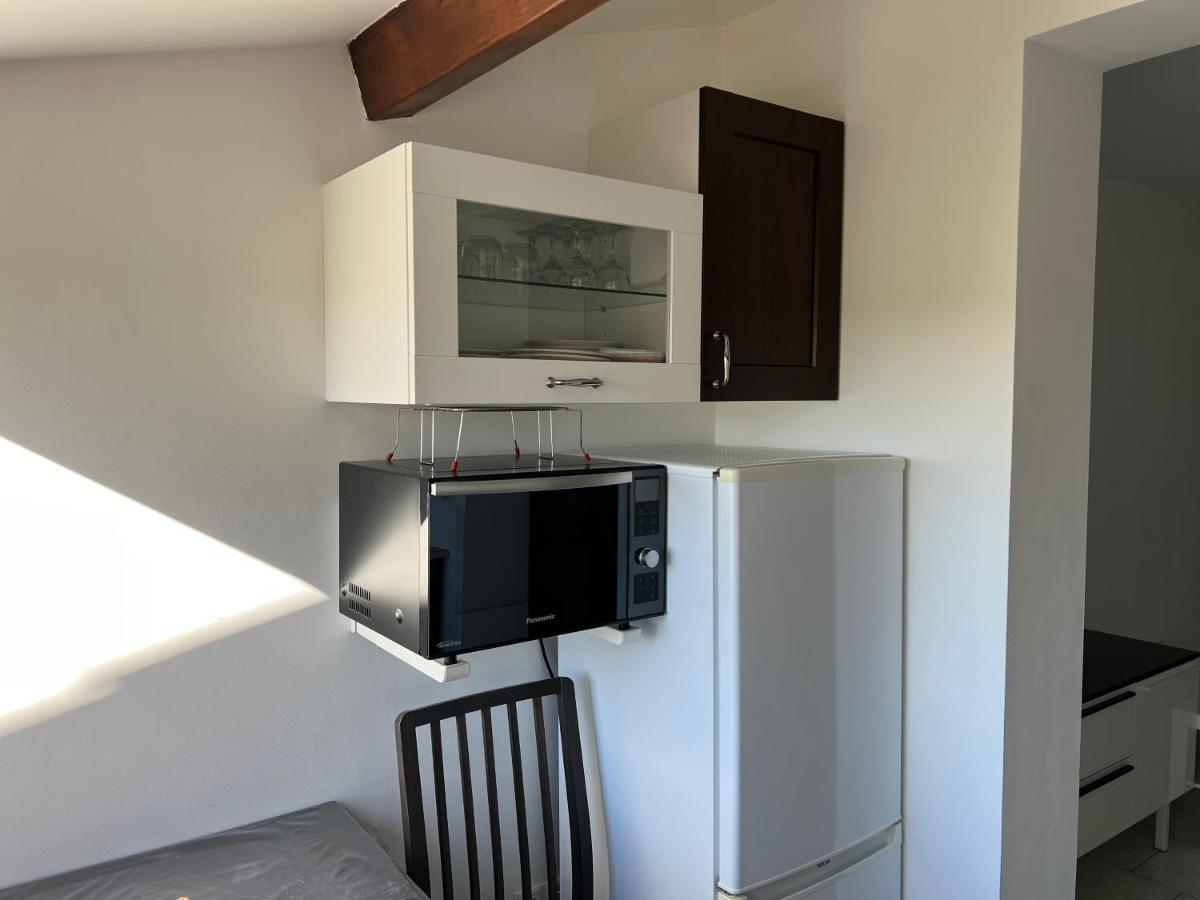 Joli Studio Tres Clair A Proximite Mer Pour 3 Personnes La Londe-les-Maures Kültér fotó