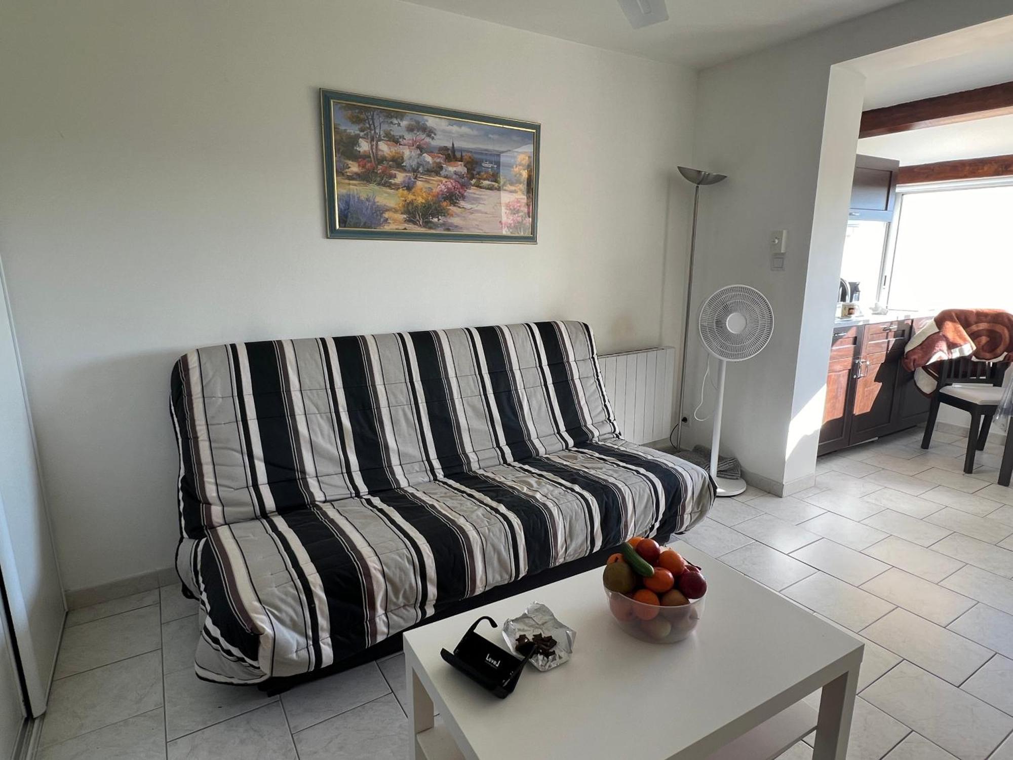 Joli Studio Tres Clair A Proximite Mer Pour 3 Personnes La Londe-les-Maures Kültér fotó
