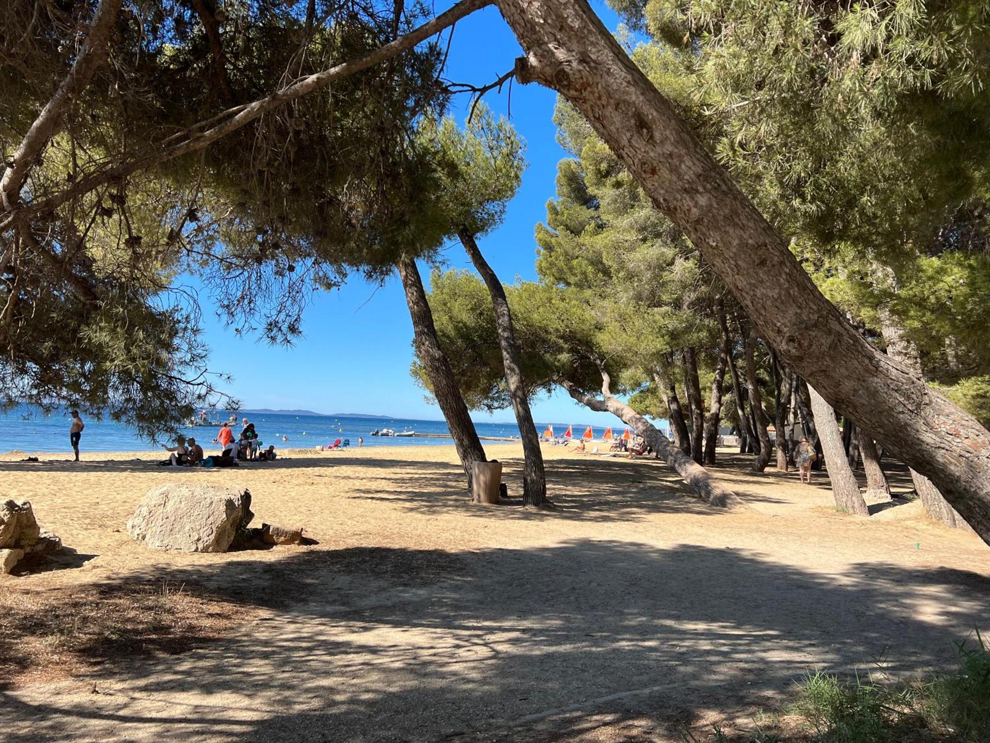 Joli Studio Tres Clair A Proximite Mer Pour 3 Personnes La Londe-les-Maures Kültér fotó